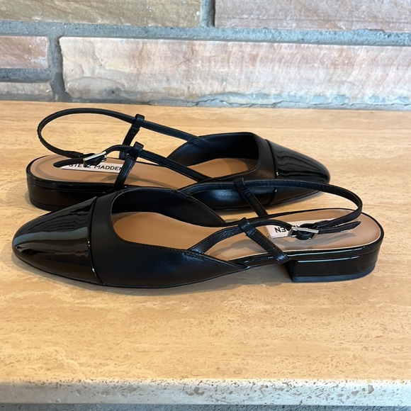 Steve Madden sling back slides, patten toe. - Picture 3 of 4